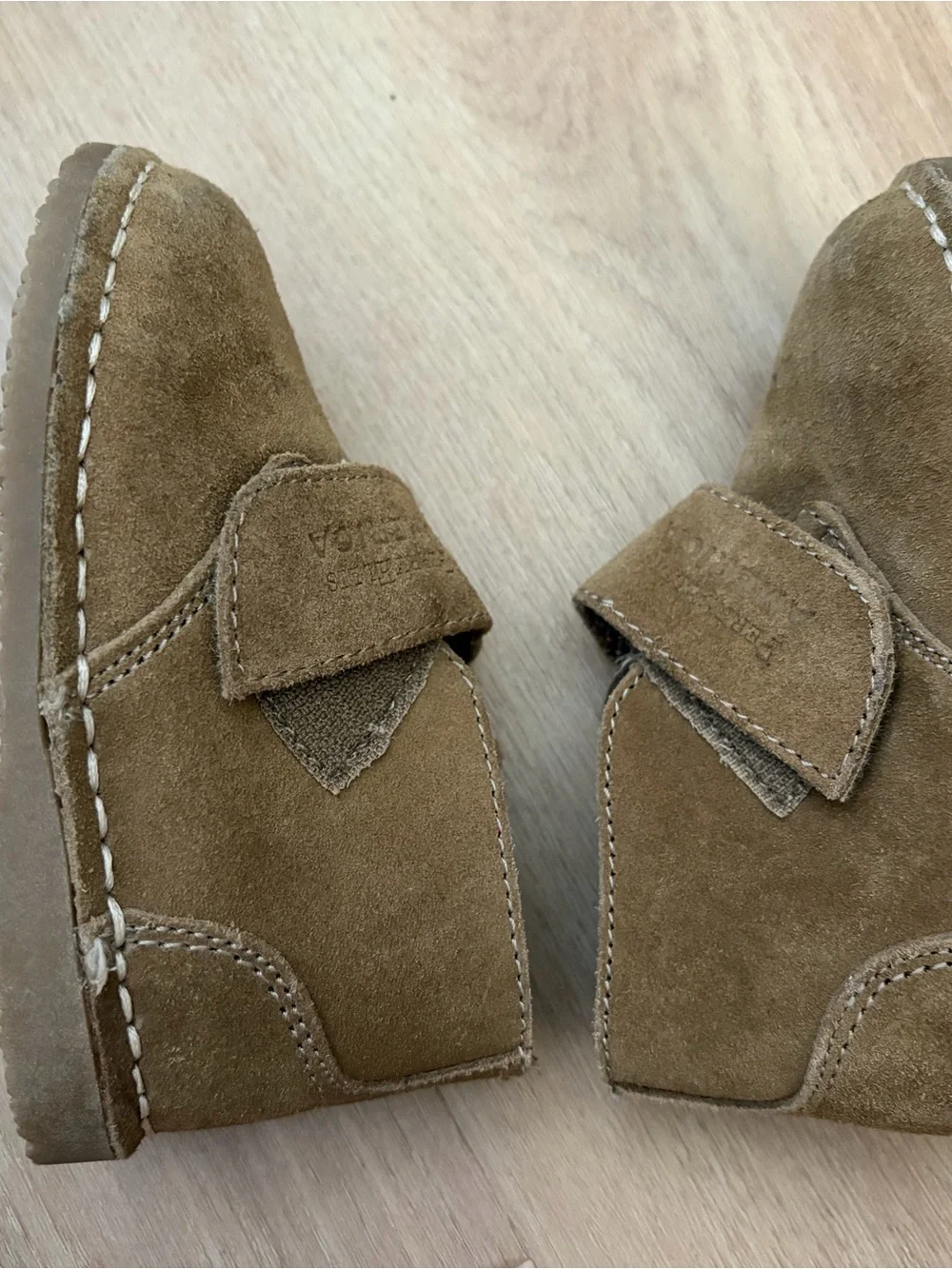 Perry Ellis Kids Suede Hook-and-Loop Boots in Tan